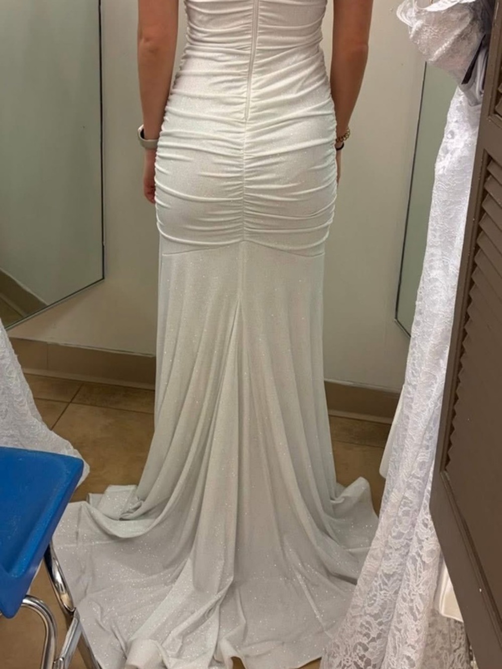 Sparkling White Ruched Back Evening Gown🤍🤍🤍🤍